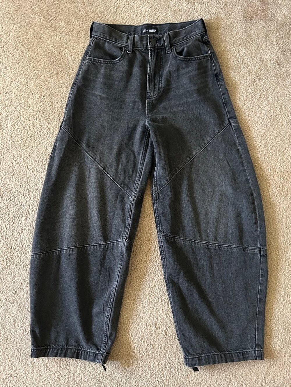 NWOT GAP High Rise Seamed Horseshoe Jeans Black Stranger Things 24 - Picture 2 of 8